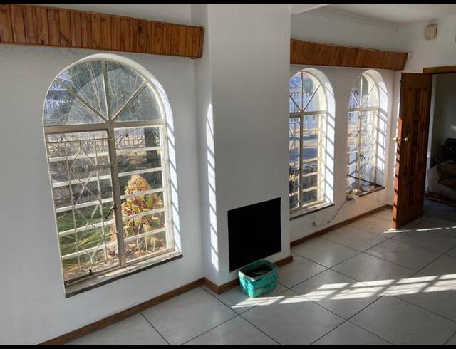 3 BEDROOM HOUSE FOR SALE IN WITFIELD